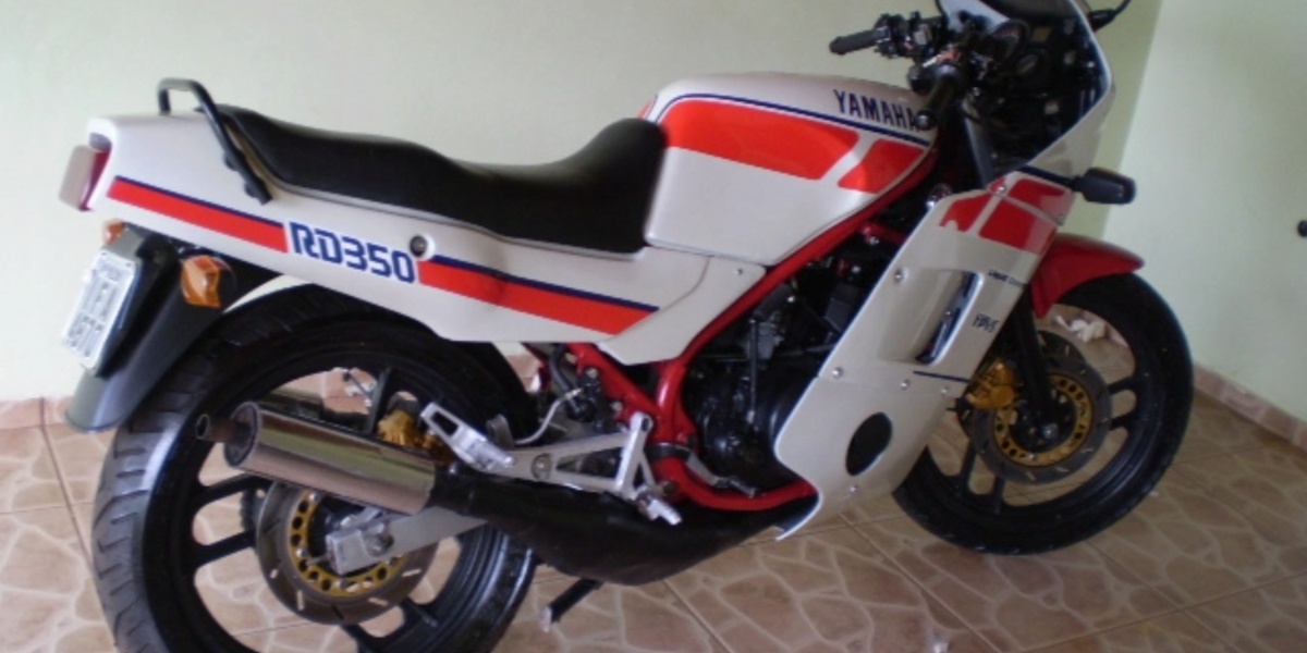 A Yamaha RD 350 LC foi uma grande rival da Honda (Foto: Reprodução/ Internet)