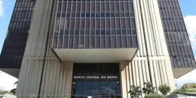 “Cuidado”: Banco Central acaba de emitir comunicado URGENTE nesta SEGUNDA (20) e liga alerta em brasileiros