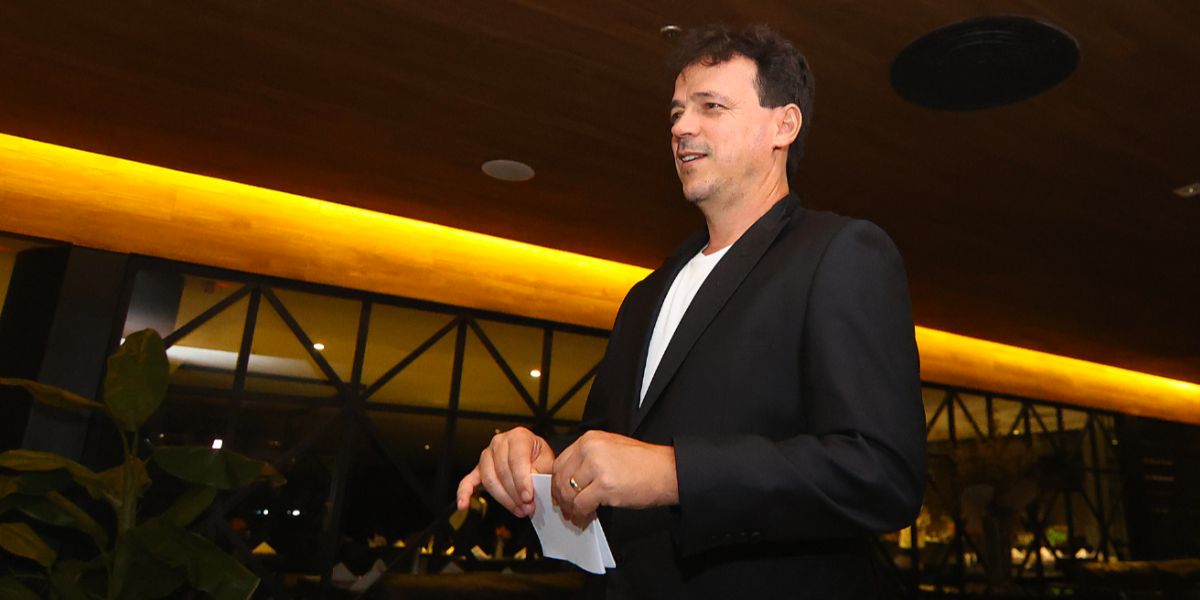 http://tvfoco.uai.com.br/wp-content/uploads/2015/05/Daniela-Mercury.jpg