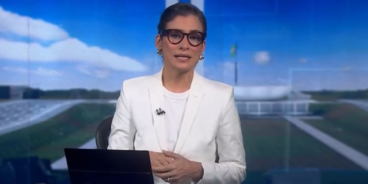 Renata Vasconcellos no Jornal Nacional (Foto: Reprodução / Globo)