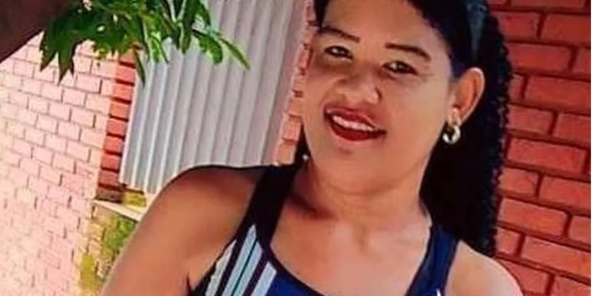 http://tvfoco.uai.com.br/wp-content/uploads/2015/05/Daniela-Mercury.jpg