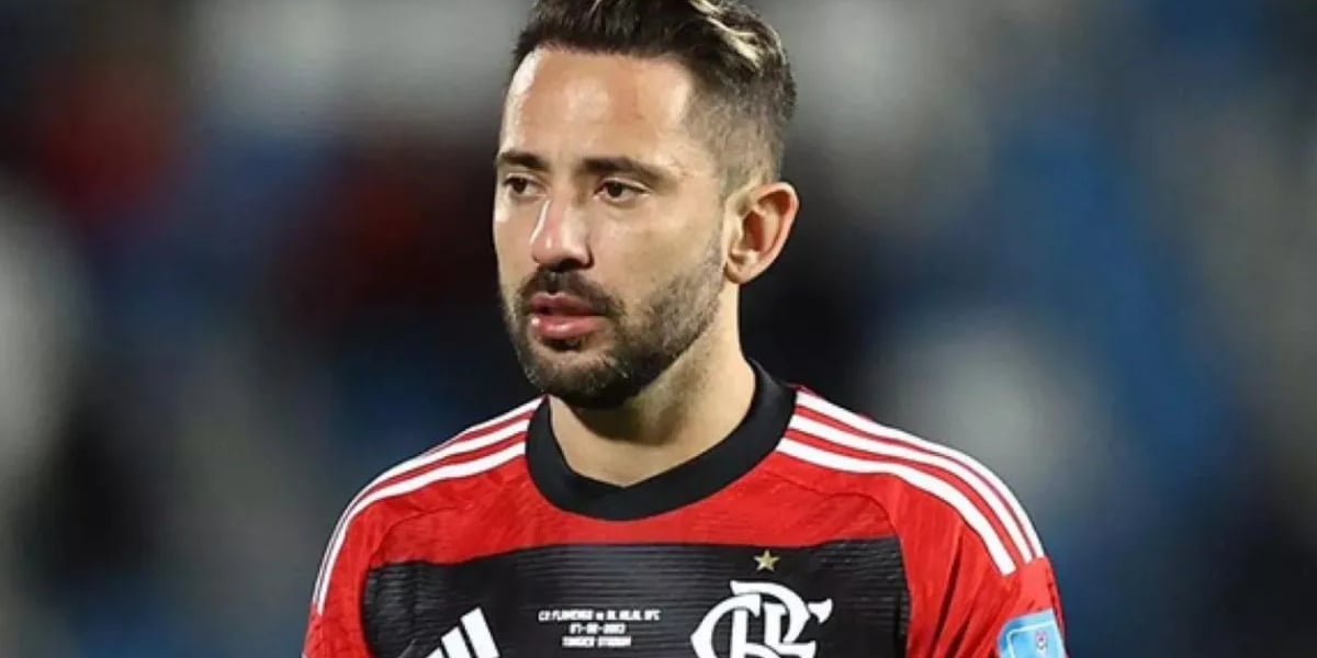 Everton Ribeiro está na mira do Internacional (Foto: Divulgação)