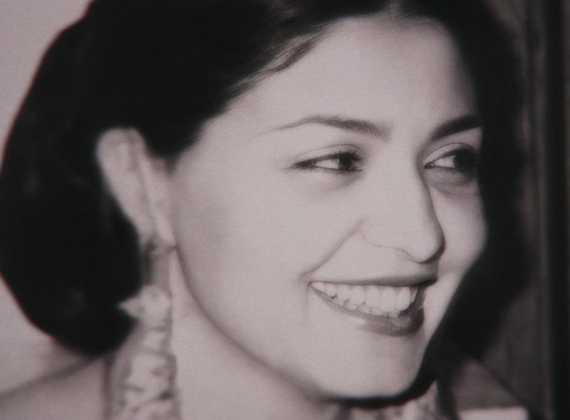 Shakereh Khaleeli era uma mulher descrita como rica e bonita, sociável e amorosa, foi morta pelo marido (Foto: Divulgação) Shakereh Khaleeli era uma mulher descrita como rica e bonita, sociável e amorosa, foi morta pelo marido (Foto: Divulgação)