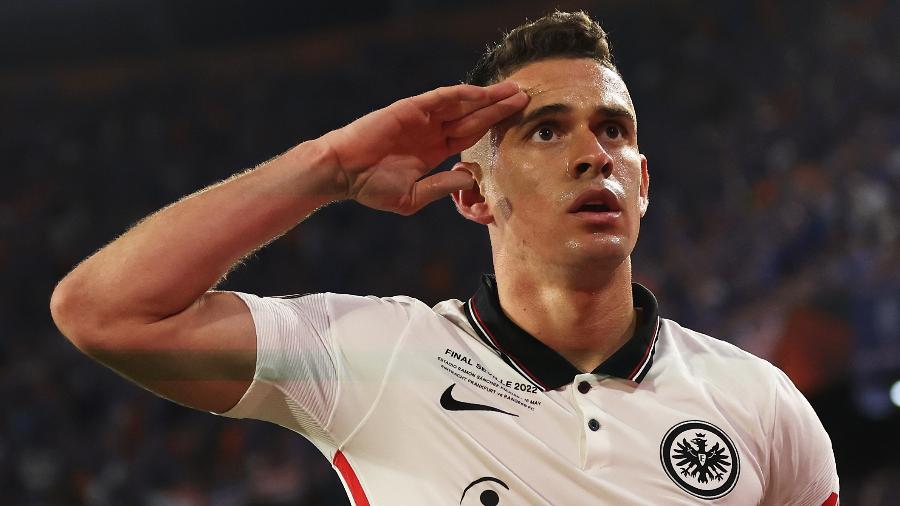 Rafael Santos Borré entra novamente na mira do Palmeiras (Foto: Divulgação)