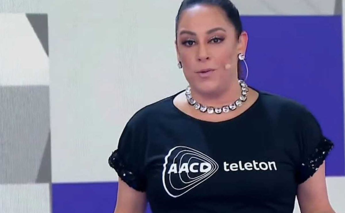 http://tvfoco.uai.com.br/wp-content/uploads/2015/05/Daniela-Mercury.jpg