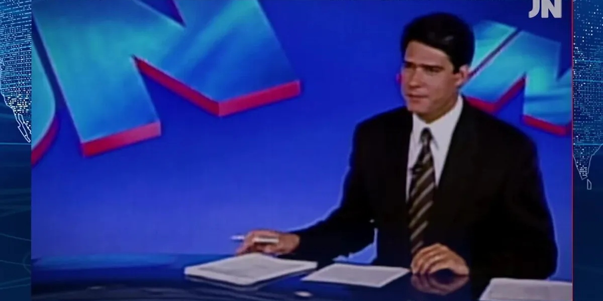 William Bonner no ano em que estreou no "Jornal Nacional", 1996 (Foto: Reprodução/TV Globo) William Bonner no ano em que estreou no "Jornal Nacional", 1996 (Foto: Reprodução/TV Globo)