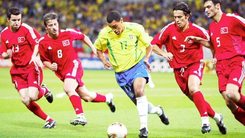 Denílson na Copa do Mundo de 2022, na cena memorável (Foto: Divulgação)