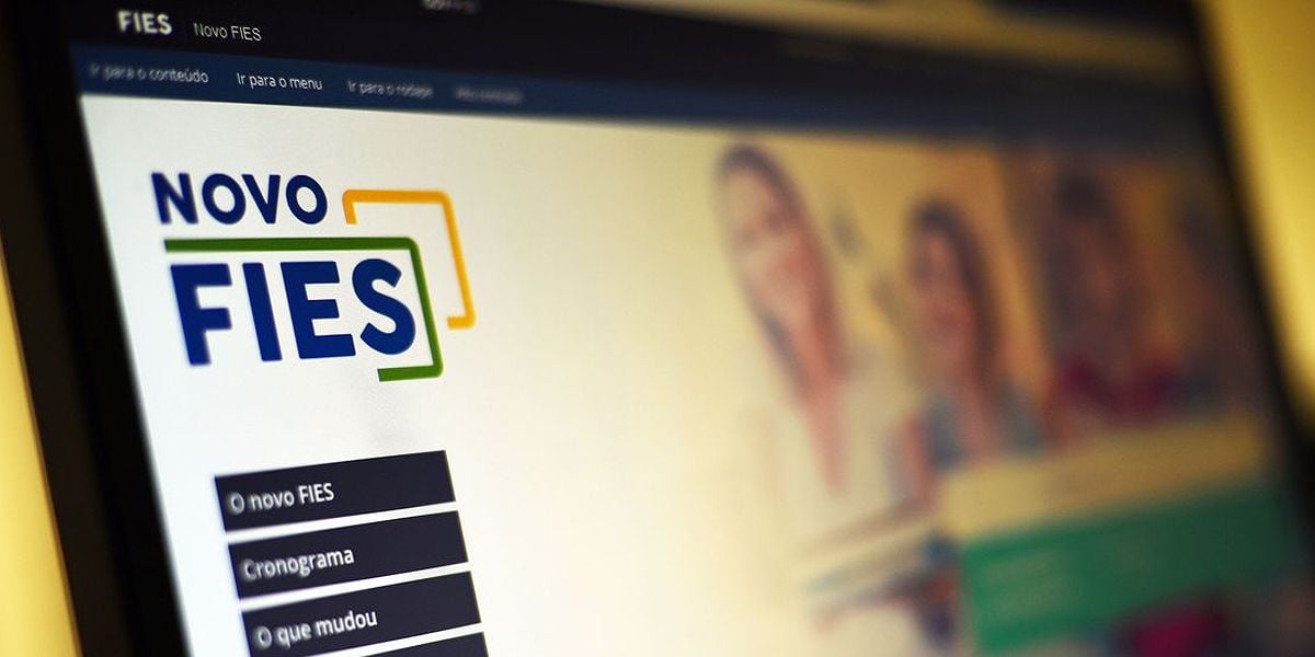 Fies está com mais de 1.2 milhão de contratos vencidos (Reprodução: Internet)