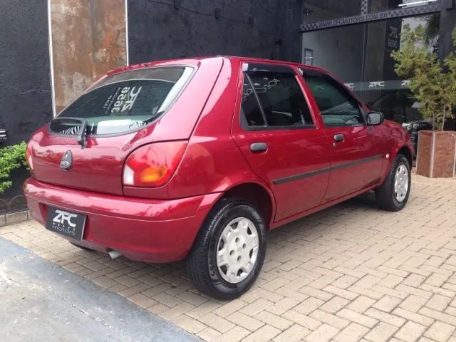 Ford Fiesta Street 2003 está na casa dos R$ 10 mil (Foto: Divulgação)
