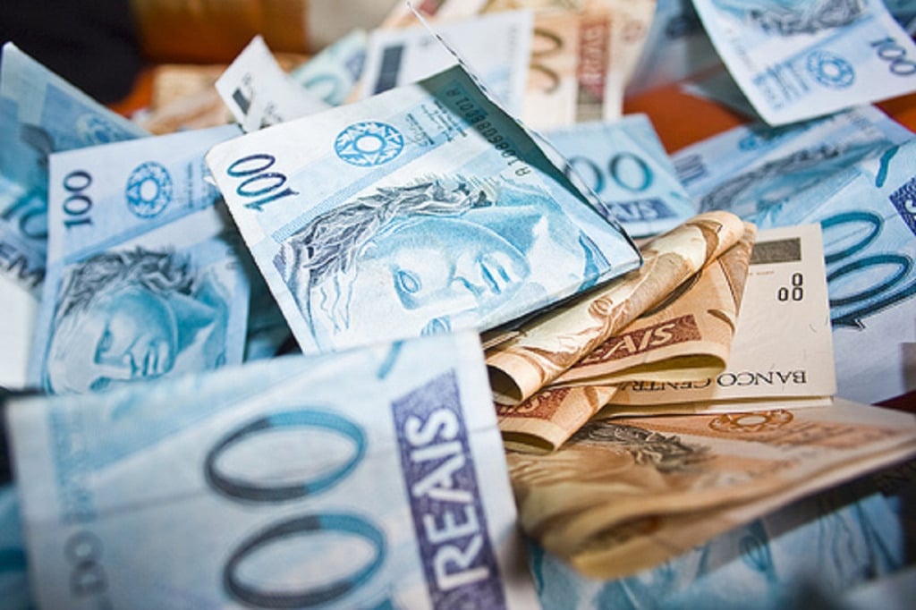 PIS/PASEP pode aumentar com o possível aumento no salário mínimo (Foto Reprodução/Internet)
