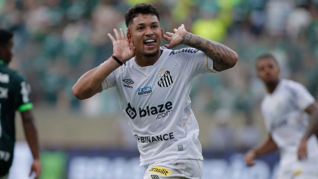 O jogador de futebol, Marcos Leonardo agora faz parte do Al-Hilal (Foto: Divulgação) O jogador de futebol, Marcos Leonardo agora faz parte do Al-Hilal (Foto: Divulgação)