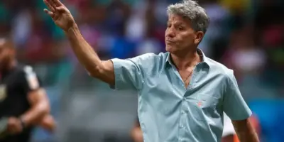 Renato Gaúcho solta fogos: Grêmio não para em Everton Ribeiro e se arma para anunciar titular do Flamengo