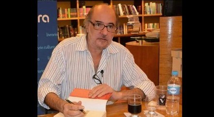 http://tvfoco.uai.com.br/wp-content/uploads/2015/05/Daniela-Mercury.jpg