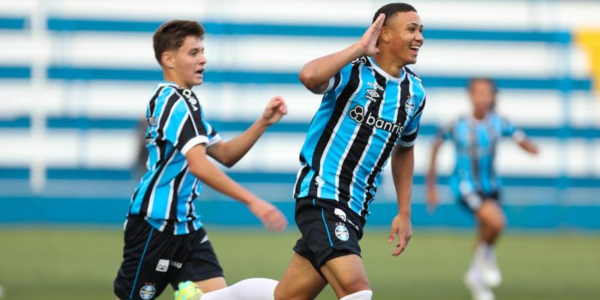 Mais um atacante pode deixar o Grêmio depois de Suárez -Foto Reprodução Internet 