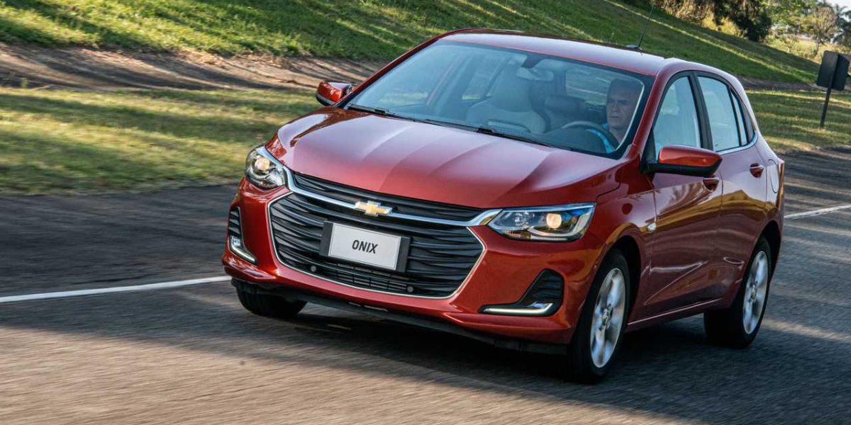 Chevrolet Onix foi o terceiro mais vendido do Brasil (Reprodução: Internet)