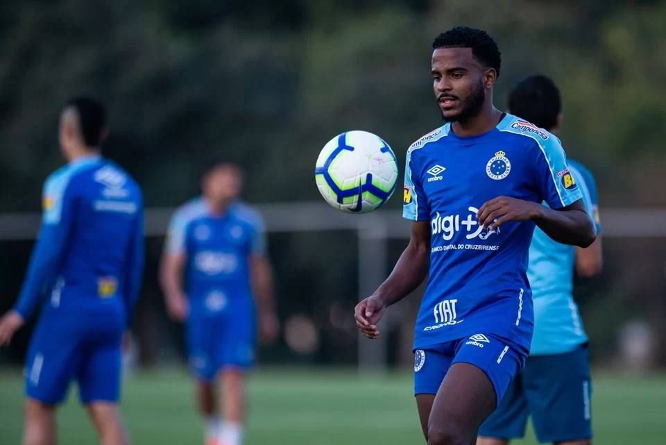 Ezequiel já foi jogador do Cruzeiro e contou o que viu nos bastidores do clube (Foto: Reprodução/ Internet)