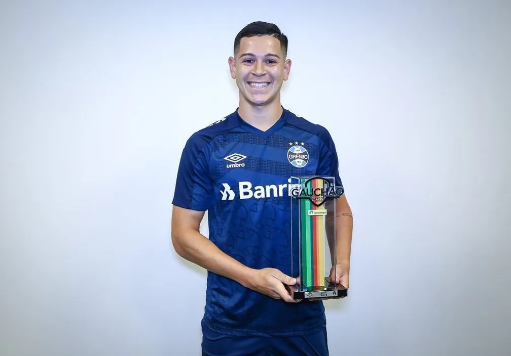 Jogador Natã (Foto: Lucas Uebel)
