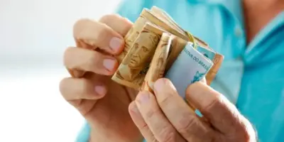 Novo salário mínimo em fevereiro: Como CLT’s podem sacar o melhor pagamento de 2024 no BB e Caixa em 3 passos