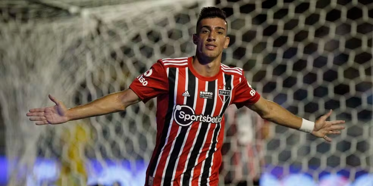 Pedrinho deve fechar com o Santos (Foto: Divulgação)