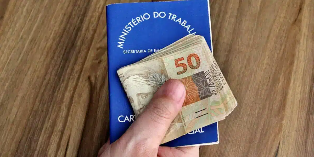 Antecipação do 13° salário (Foto: Reprodução/ Internet)