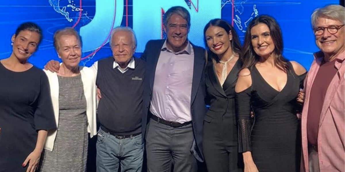 http://tvfoco.uai.com.br/wp-content/uploads/2015/05/Daniela-Mercury.jpg