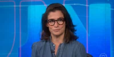 Jornalista Renata Vasconcellos comanda o Jornal Nacional na Globo (Foto: Reprodução -  Globo)