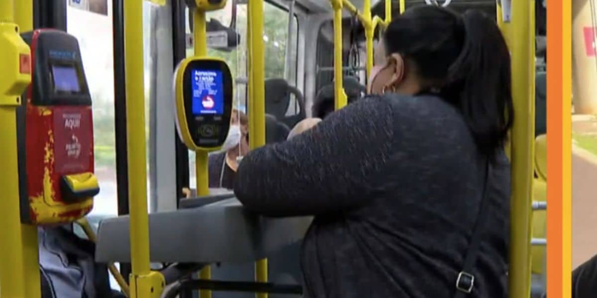 Validador e máquina do Bilhete Único (Foto: Reprodução / Globo)