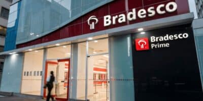 R$ 24 bilhões indo pro lixo, fechamento de mais de 100 agências e +: 3 bombas estão aterrorizando o Bradesco