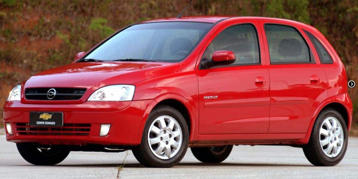 O Chevrolet Corsa saiu de linha no Brasil em 2026 (Reprodução: Internet)