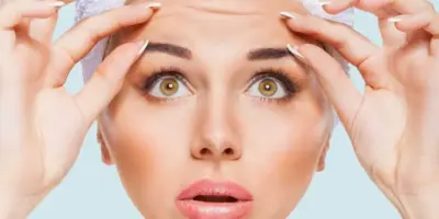 Fim das rugas e do pé de galinha: Receita caseira com 2 ingredientes rejuvenesce décadas e é melhor que botox