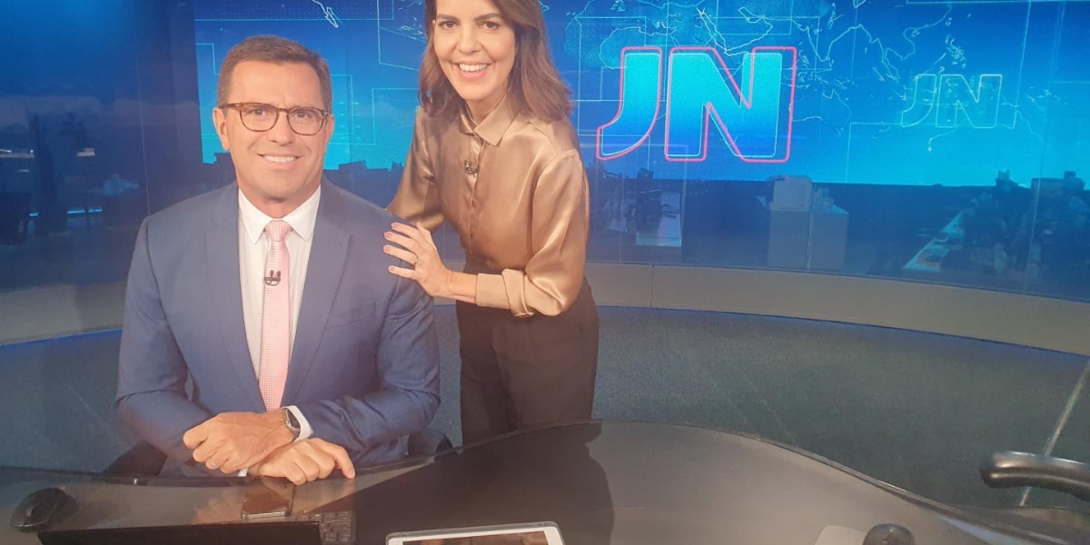 Bocardi e Mariana Gross comendaram o Jornal Nacional hoje - Foto: Twitter