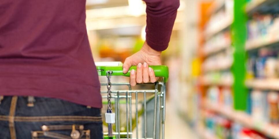 Caso o produto esteja vencido pode ser trocado gratuitamente (Foto: Reprodução/ Internet)
