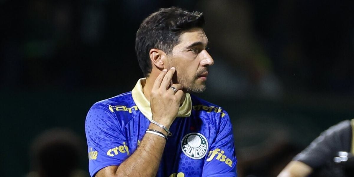 Abel Ferreira, técnico do Palmeiras na beira do campo em jogo do do Verdão - FABIO MENOTTI/Palmeiras/By Canon