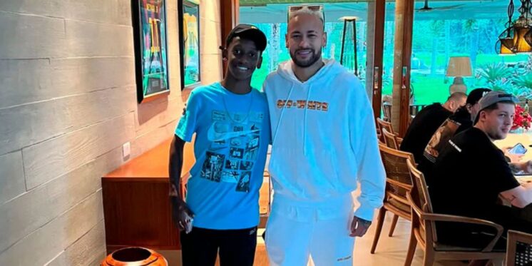 Gabriel Mec com Neymar Jr. (Foto: Reprodução)