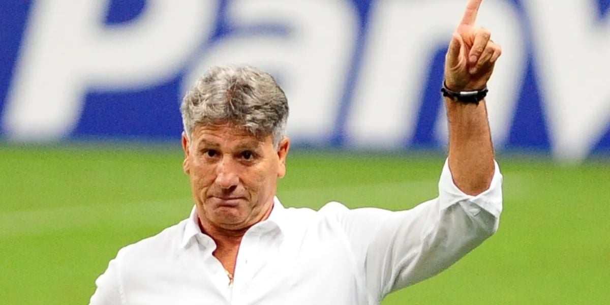 Renato Gaúcho na beira do campo com o Grêmio - Foto: Ricardo Rimoli 