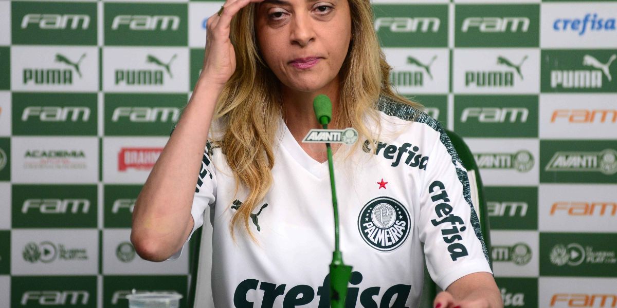 Leila Pereira em entrevista coletiva no PalmeirasImagem: Bruno Ulivieri/Ofotográfico/Folhapress