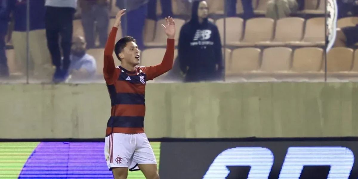 Weliton na comemoração de um dos gols marcados na Copinha — Foto: Divulgação/Flamengo