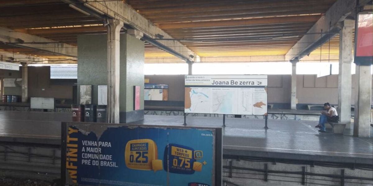 Linha Sul do Metrô fechada nesta segunda-feira (Foto: Reprodução / WhatsApp)