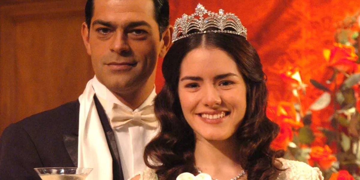 Rafael (Eduardo Moscovis) e Luna (Liliana Castro) em Alma Gêmea (Foto: Reprodução / Globo)