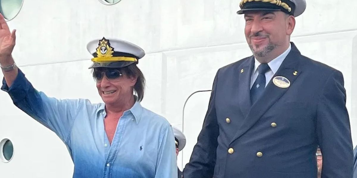 Roberto Carlos a 17ª edição do Projeto Emoções em Alto-Mar (Foto: Reprodução / Instagram)