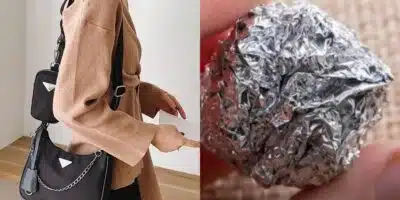 Mulheres estão usando um papel alumínio na bolsa (Foto: Reprodução/ Internet)