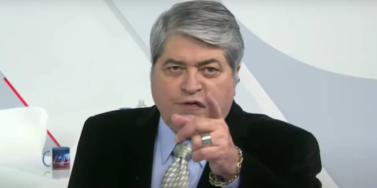 Dtaena é o apresentador do Brasil Urgente na Band (Foto: Reprodução/ Internet)