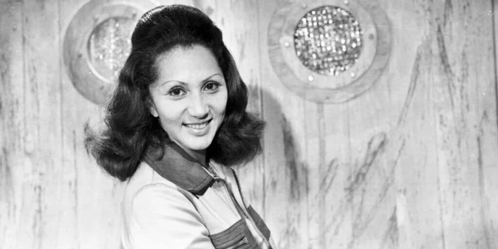 http://tvfoco.uai.com.br/wp-content/uploads/2015/05/Daniela-Mercury.jpg