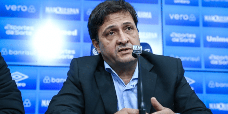 http://tvfoco.uai.com.br/wp-content/uploads/2015/05/Daniela-Mercury.jpg