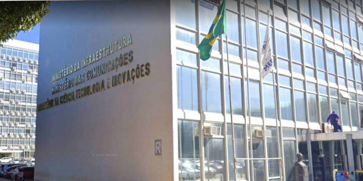Ministério das Comunicações distribuirá 100 mil chips de internet (Reprodução: Internet)