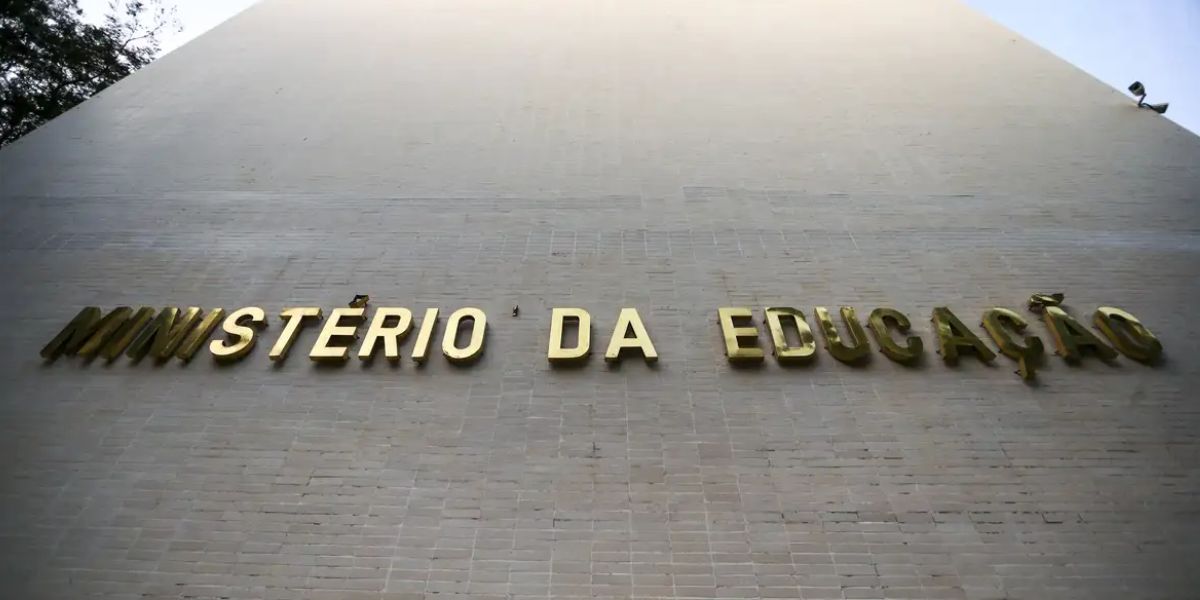 A distribuição é em parceria com o Ministério da Educação (Reprodução: Internet)