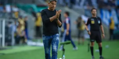 Soteldo dando adeus, rasteira no Bahia e Reinaldo FORA: 3 viradas chegam voando no Grêmio