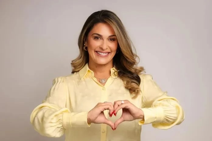 http://tvfoco.uai.com.br/wp-content/uploads/2015/05/Daniela-Mercury.jpg