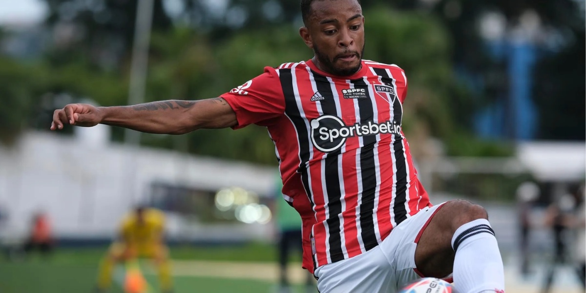 Welington é alvo do Grêmio e Internacional - (Foto: Reprodução / Internet)