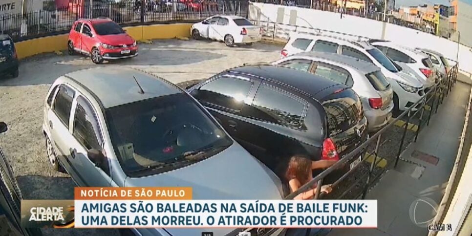 Vítima feriada após ser baleada (Reprodução/Cidade Alerta)